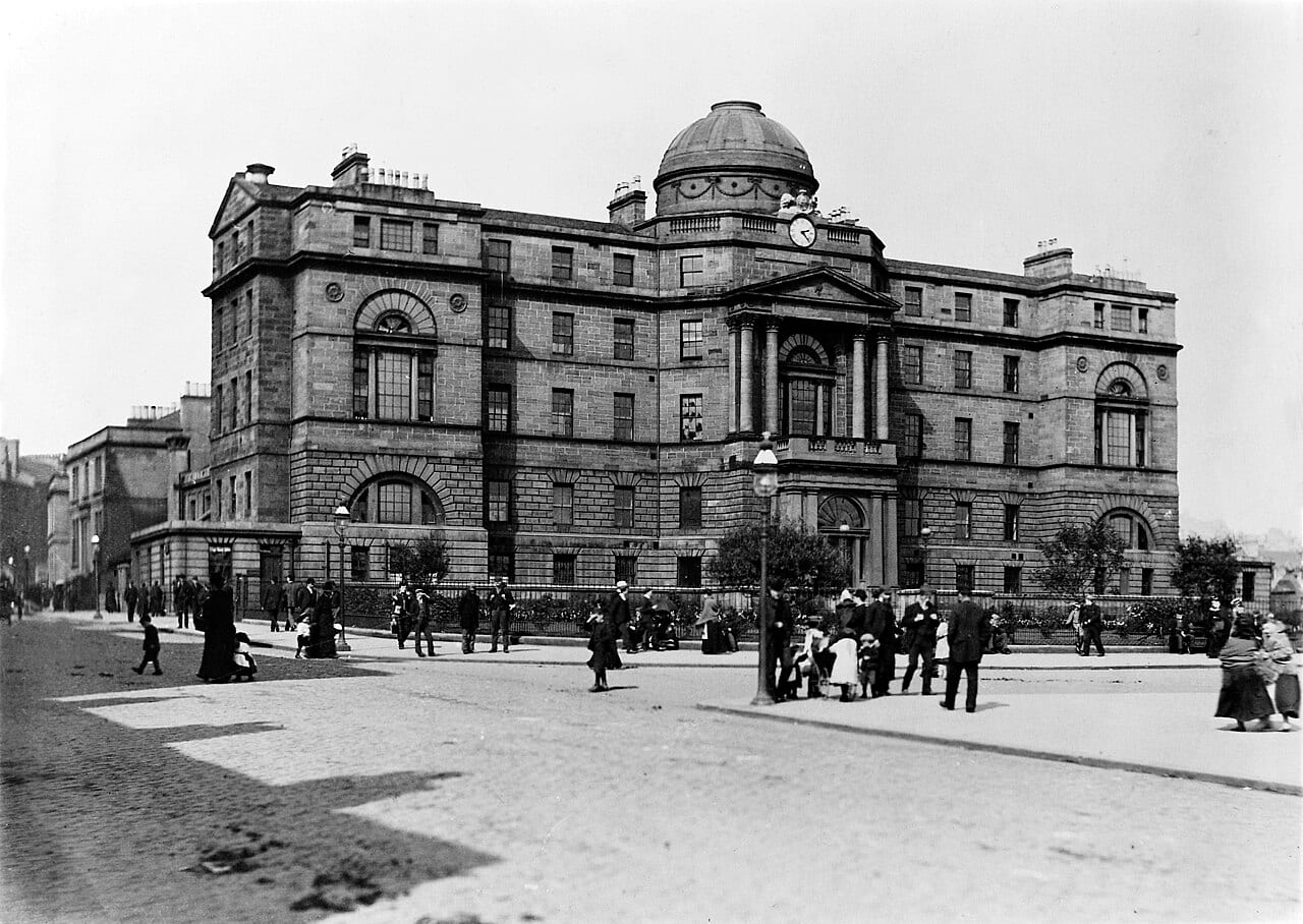 Glasgow Royal Infirmary, where Lister introduced antiseptic surgery